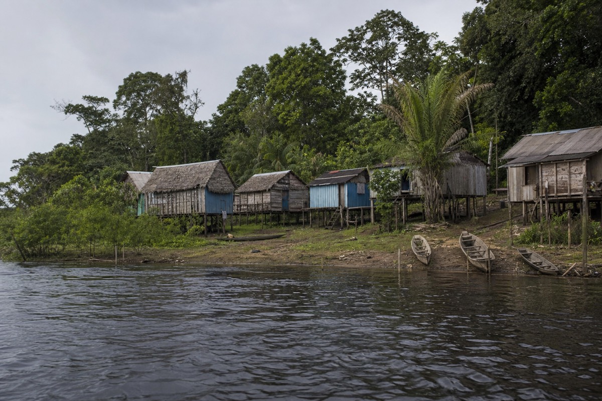 A riverside indigenous community in the Brazilian Amazon
